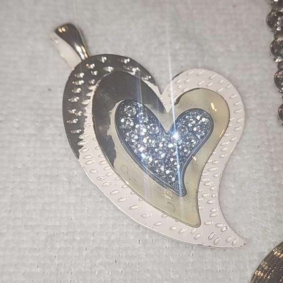 Necklace and interchangeable pendant set - Picture 8 of 16